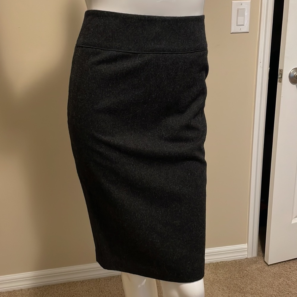 Magaschoni NWT Gray Wool Cashmere High Waist Pencil Skirt 4 $398